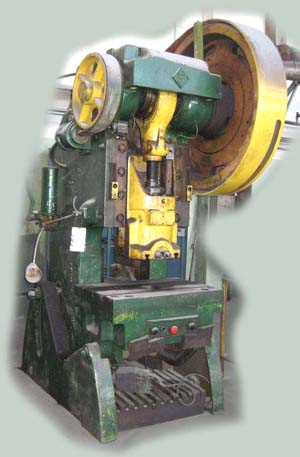 Фото пресса однокривошипного простого дії открытого ненаклоняемого КВ-235